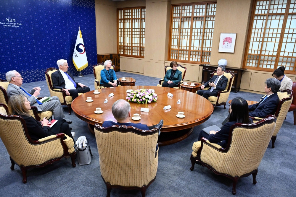 김홍균 1차관, 미국 외교정책위원회 대표단 접견